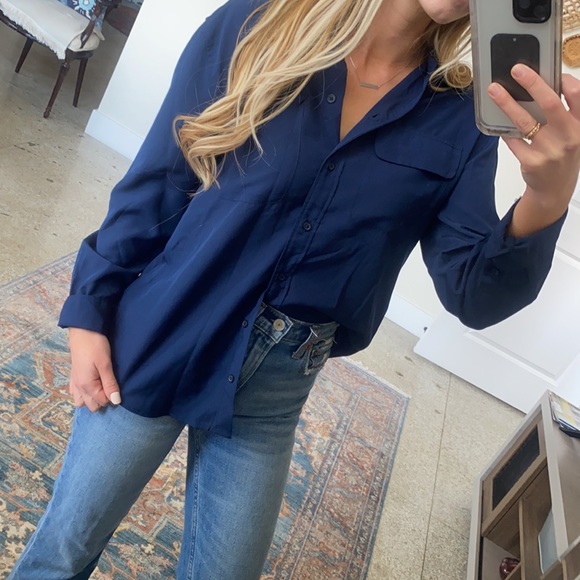 Button down blouse - Picture 2 of 2